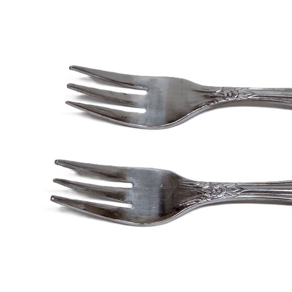 Stanley Rogers Dream Rose Cocktail Fork Lot x2 Stainless Seafood Discontinued - Picture 3 of 7